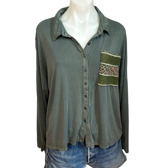 Olive Green Boho Oversize Button Up Shirt MEDIUM Bell Sleeve Slouchy Top POL NEW - Picture 7 of 11